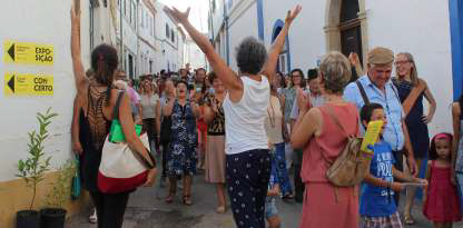 Nos dias 13 e 14 de agosto as ruas do Comércio e da Igreja, na aldeia de São Luís, estão em festa, com arte popular, urbana, erudita e experimental